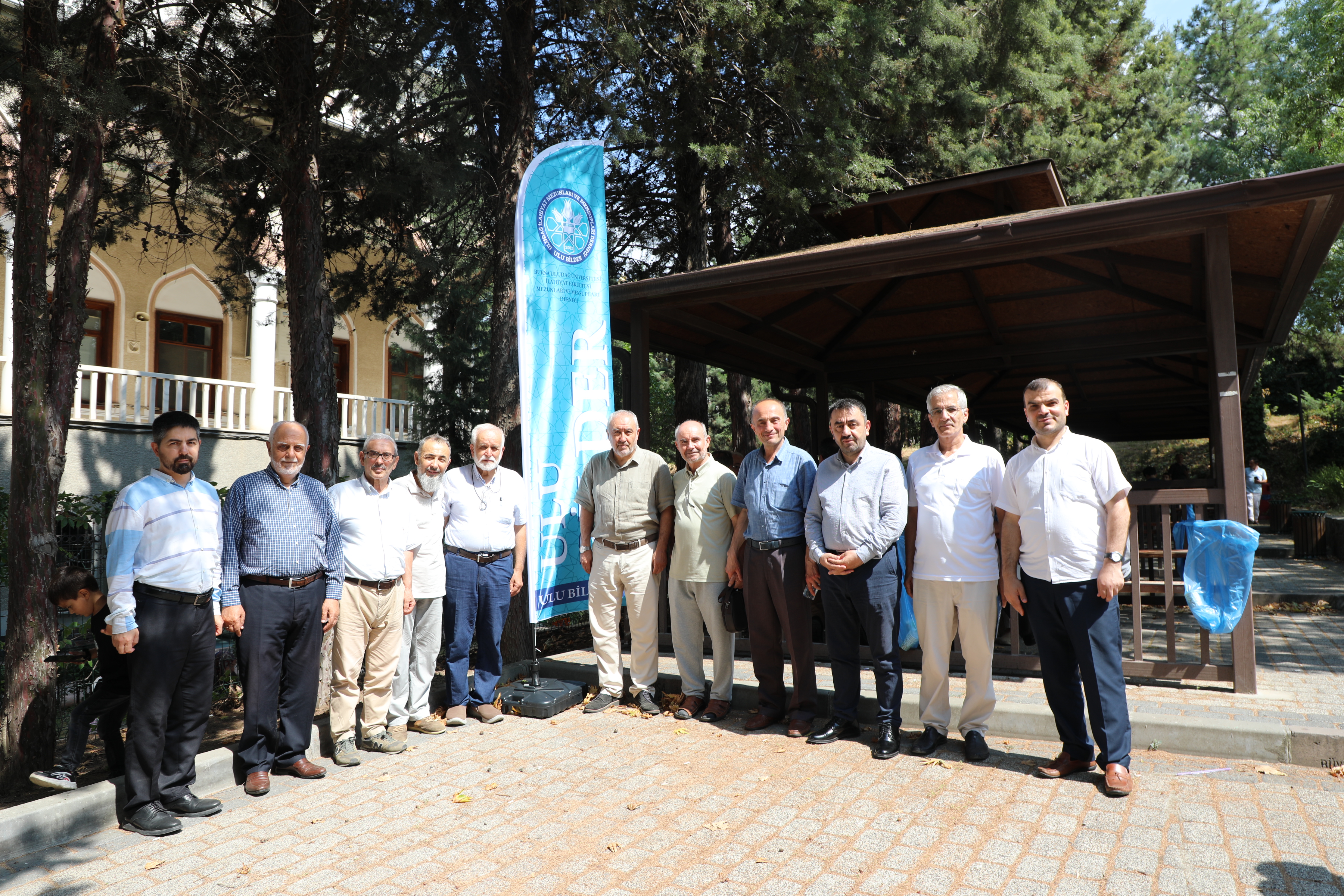 Bursa Uludağ Üniversitesi İlahiyat Fakültesi Mezunları Aynı Çatı Altında Buluştu